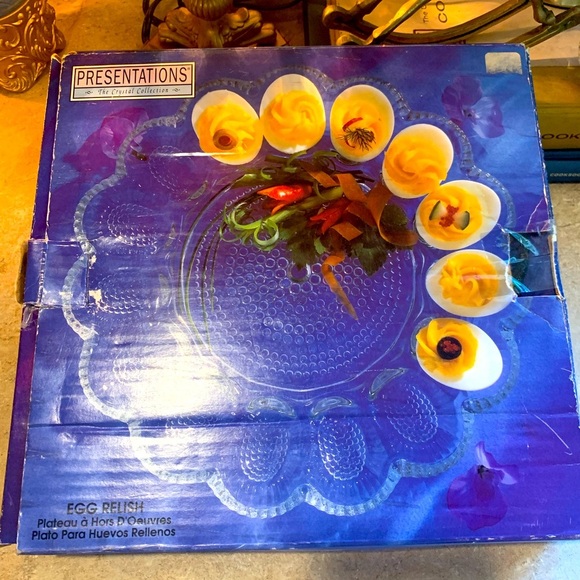 Crystal Egg tray with box. - Picture 1 of 8